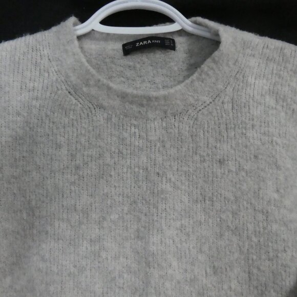 ZARA KNIT | small | Classic Light Grey Crew Neck Sweater - Picture 4 of 16